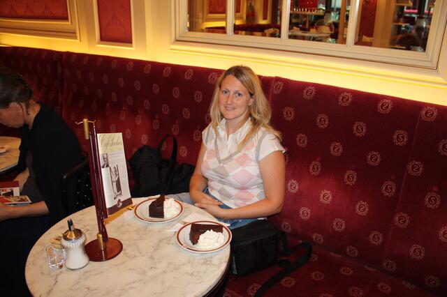 Pause im Kaffeehaus Sacher