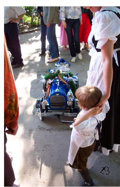 München - Kocherlball 2004 - Kleine mal ganz gross