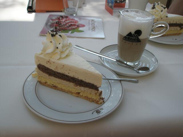 Im Cafe haben wir uns gestärkt