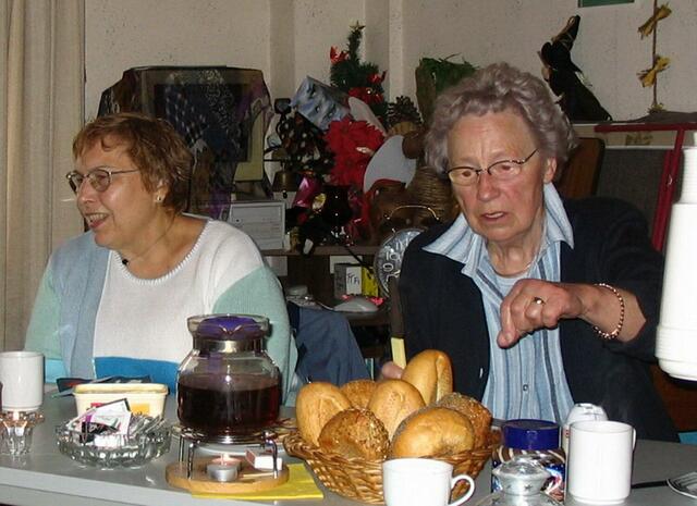 Essen, ds heißt, den voll Brotkorb zu entdecken und nicht alles für sich behalten zu wollen, sondern abgeben zu mögen, in dem Wissen darum, es ist für alle genug da!