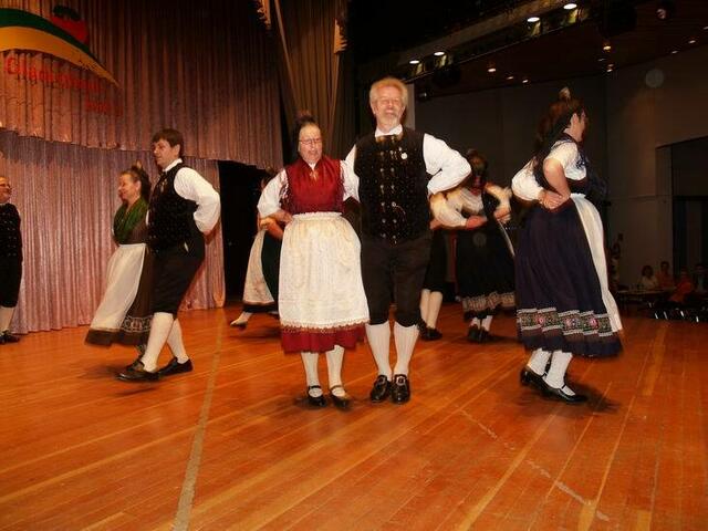 Die Volkstanzgruppe nahm ihren Anfang vor einigen Jahren im Turnverein