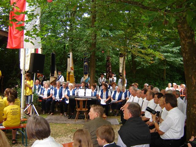Kirchenchor Reisensburg und Männerchor Leinheim | Foto: H. Nimsgern