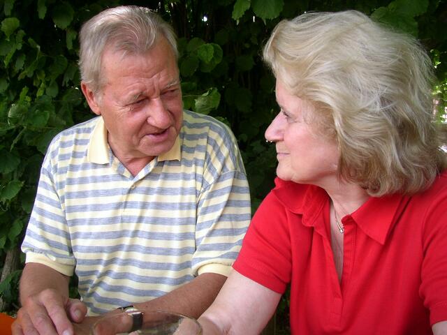 Der Dietmar mit seiner Frau an unserem Tisch