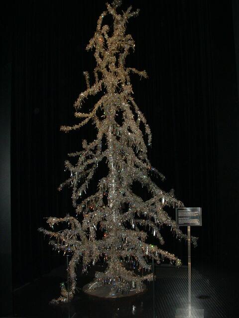 Weihnachtsbaum aus Bleikristall