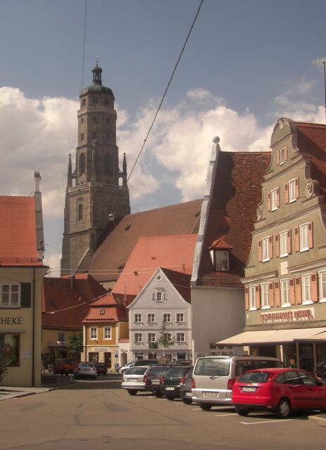 St. Georg mit dem Daniel im Zentrum von Nördlingen