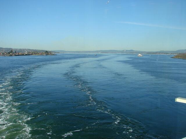 Wir nähern uns der heimischen Gewässer....