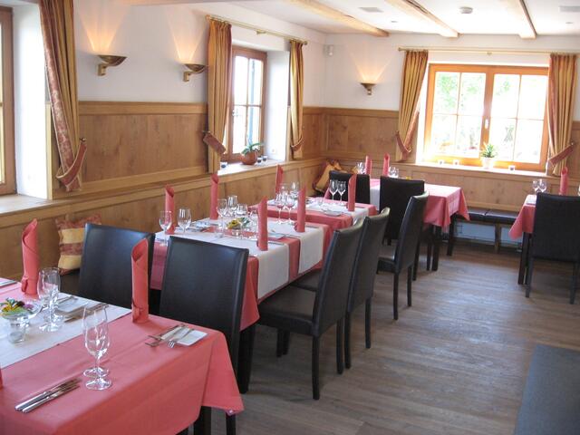 Restaurant neben dem Biergarten NEUHOF am See, zwischen Gundelfingen und Günzburg