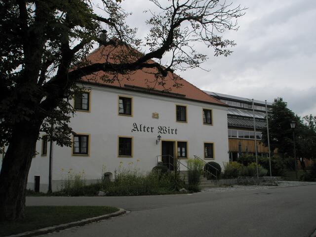 Alter Wirt - hier treffen sich die Vereine , Kegelbahnen findet man auch hier