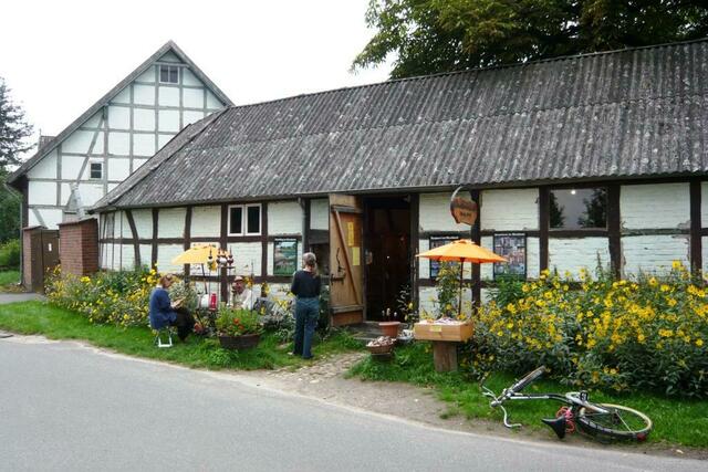 Kunsthandwerk wird hier verkauft