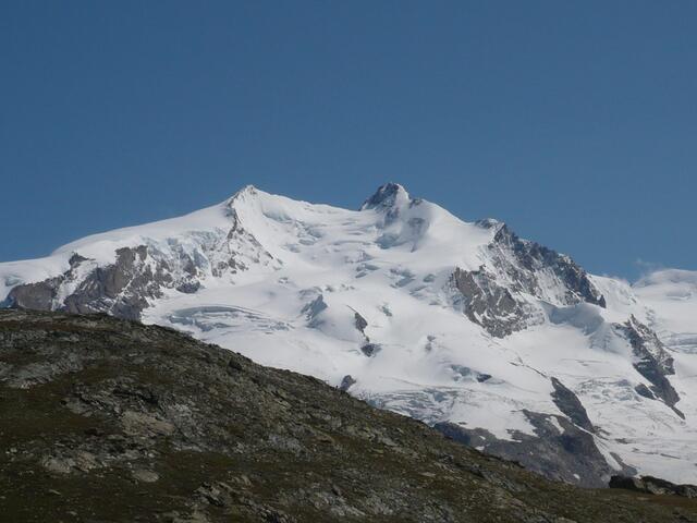 Das Monte Rosa Massiv, links Nordend, rechts Dufourspitze
