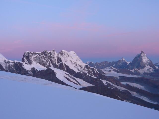 Aufstieg zum Nordend, Blick zu Breithorn u. Matterhorn