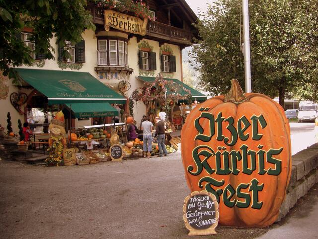 Schöner Kürbis-Markt in Ötz