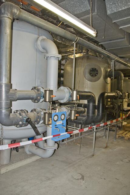 Ein Wasserfilter, ähnlich im heimischen Aquarium, nur etwas größer