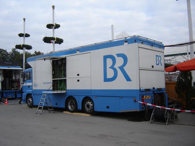 .. der "Bayerische Rundfunk" war zum Bieranstich natürlich auch da..