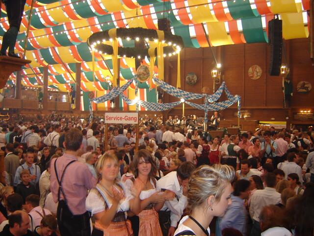 .. aber jetzt ist es voll..