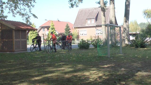 Viele Kameraden kamen bei dem schönen Wetter mit dem Fahrrad