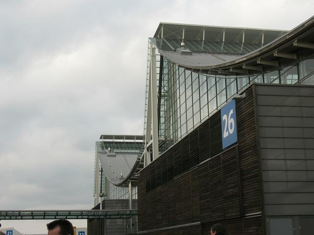 Halle 26!