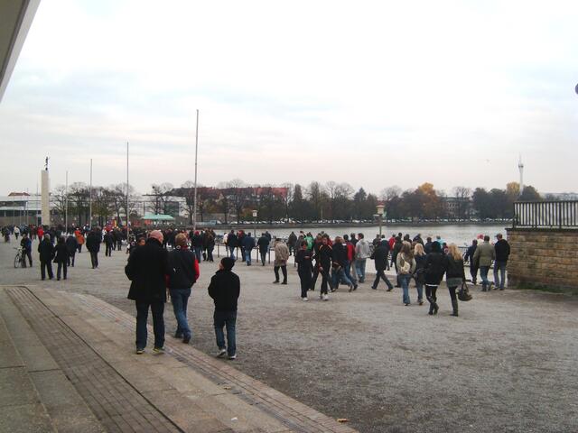 Fans am Maschseeufer