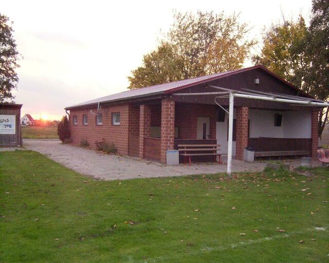 28.10.2008. Clubhaus des "SSV Sehnde-Süd". Ansicht von Südost.
