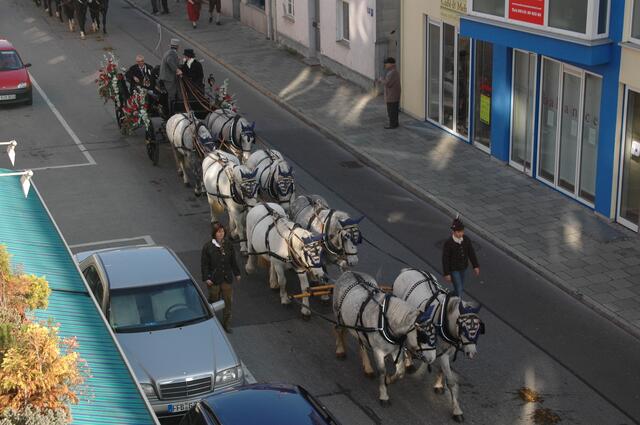 8-er Zug von Kutschfahrten Göttler aus Emmering