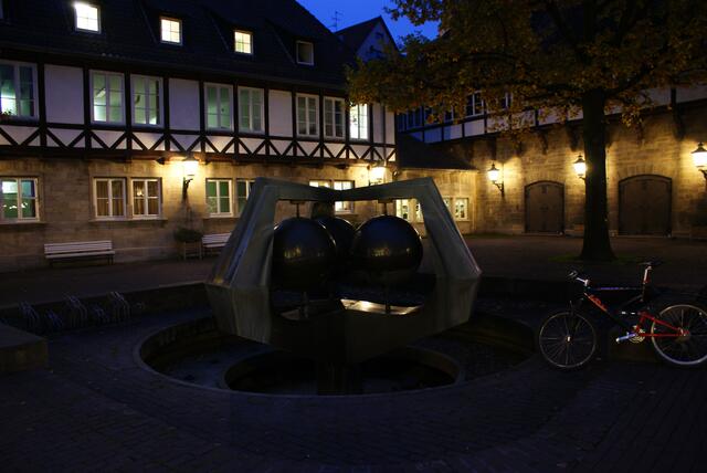 Trockengelegter Brunnen