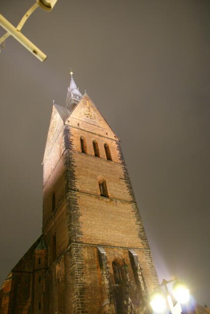 Fotowunder: 1.6 sec, F 3.5, ISO 400, freihändig!