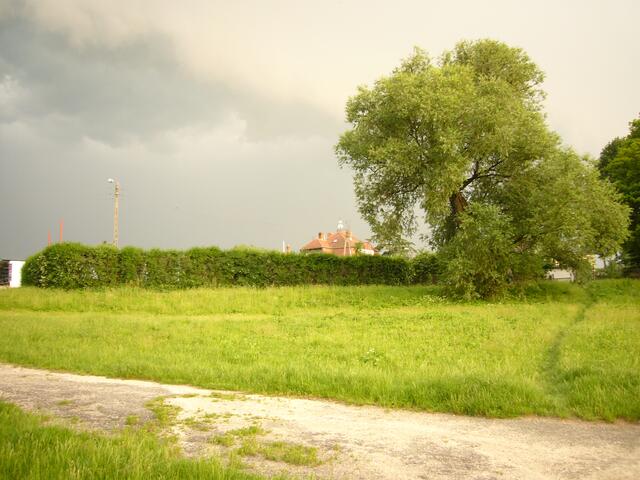 Das Dach vom "Villa Navigator" fast an der Glatzer Neisse gelegen.