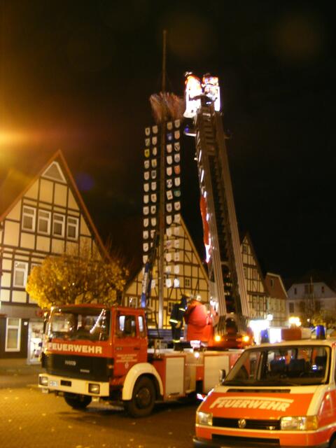 Noch steht der Maibaum...