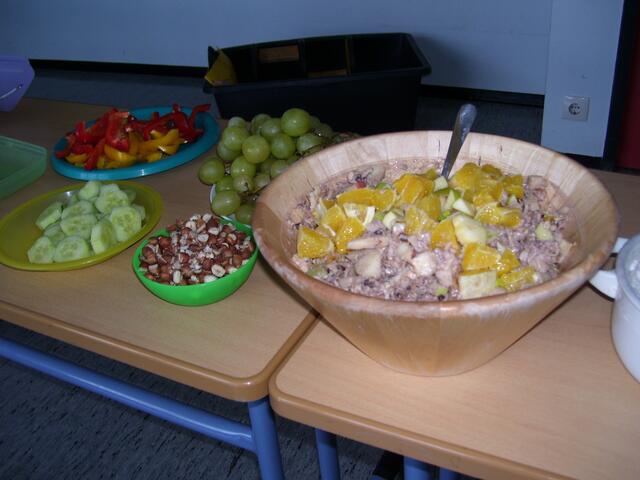 Riesige Schüssel Müsli