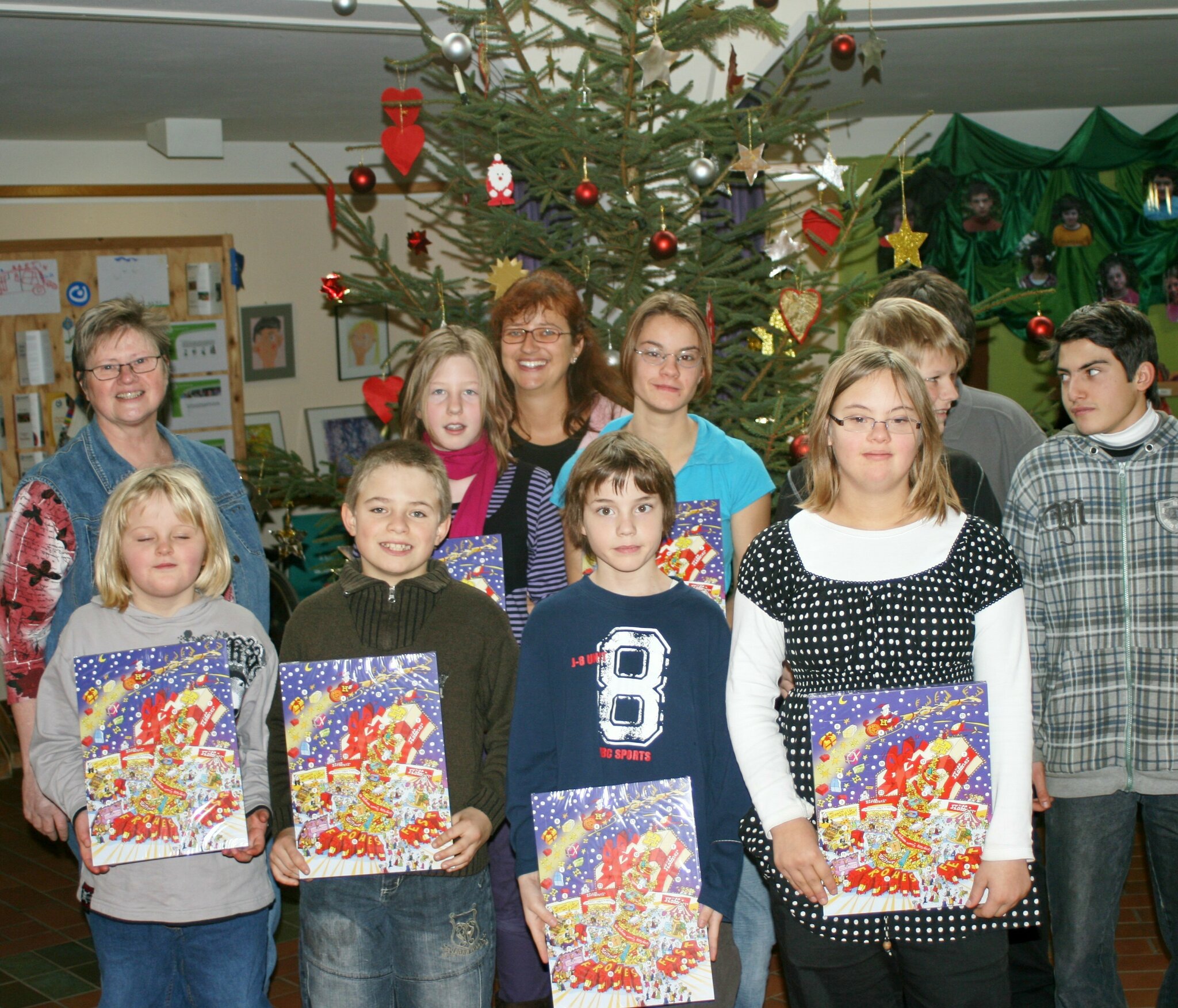 The Hurly-Burly Magixs überraschen Kindergarten Aichach