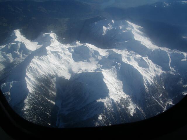 mit ein wenig Zoom durch die schmutzige Scheibe, aber trotz allem....ein wunderschönes Panorama