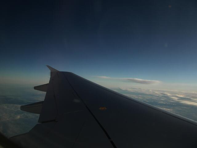 ...und Krach machte die beim Starten...gleich fällt sie runter.....