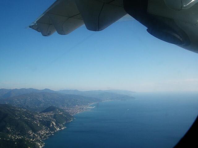 seht Ihr auch das Mittelmeer? Landung......in....