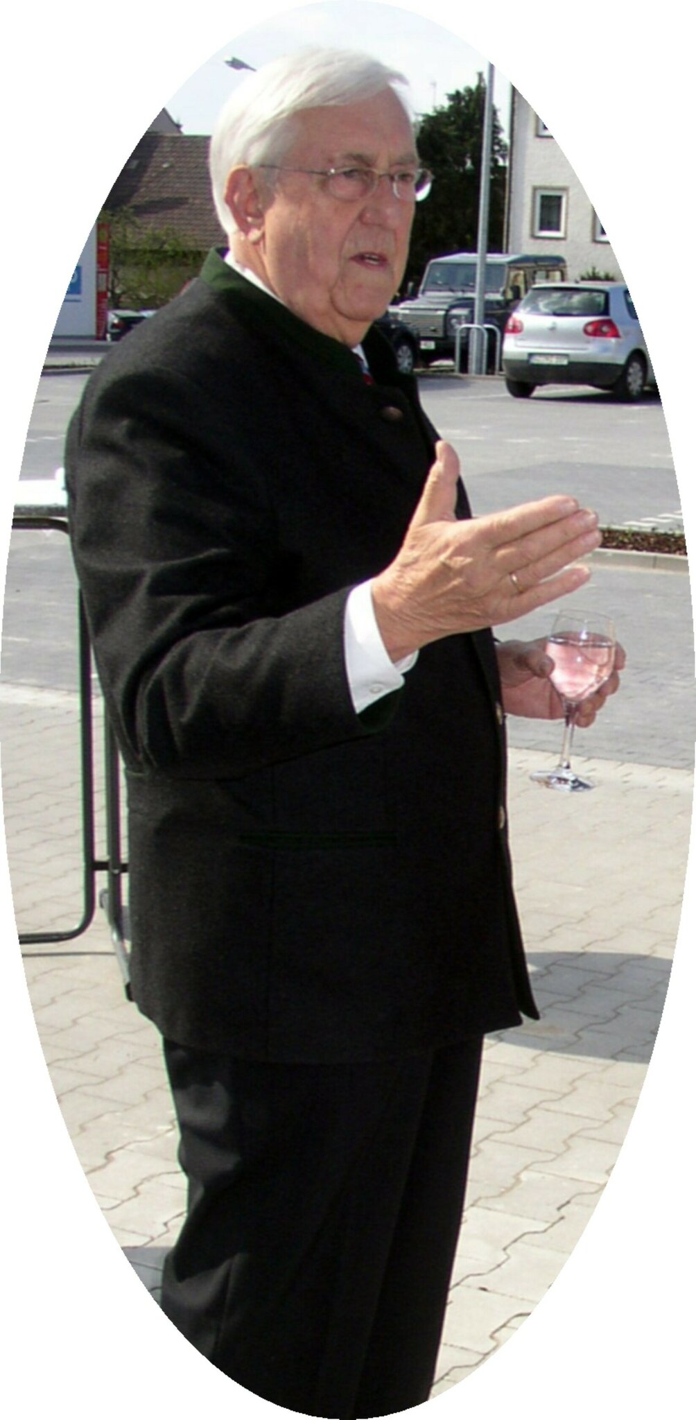 „Zuhause in Bayern Erfolgreich in der Welt“ Prof. Karl Kling ist 80