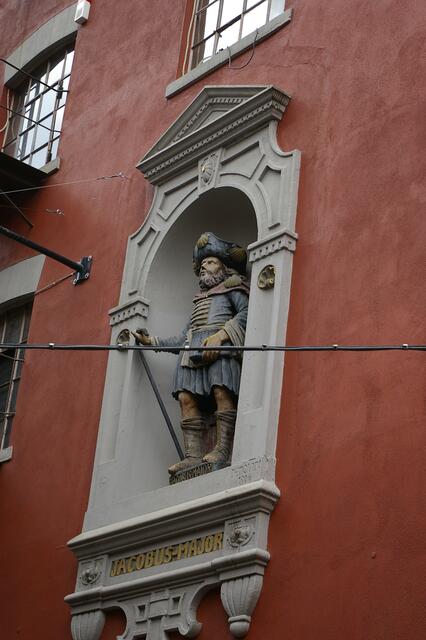 Statue des &#8222;Juxmajor&#8220; am ehemaligen Packhaus (1660)