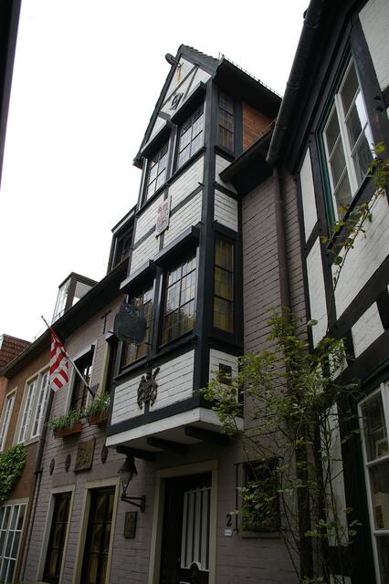 neu erstellt, es geht also doch