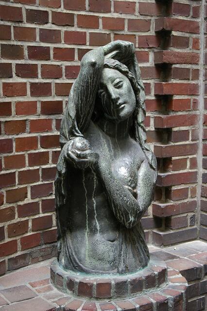 "Dämmerung" von Hoetger