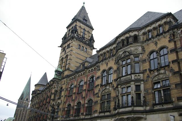 Seitenansicht des Landgerichts Bremen