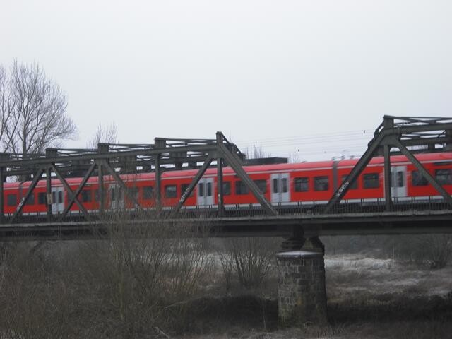 S-Bahn gerade noch so erwischt. Sie fuhr nach links weiter