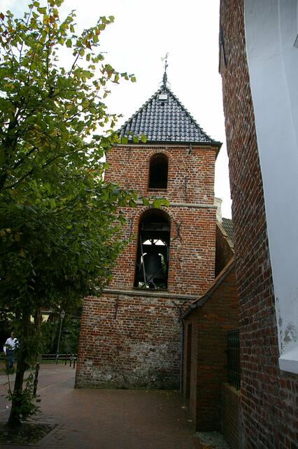 der Glockenturm, der ist schief.
