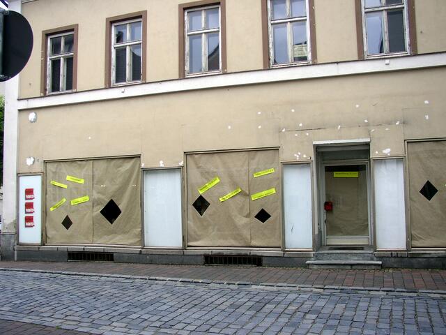 Zutapezierte Schaufenster