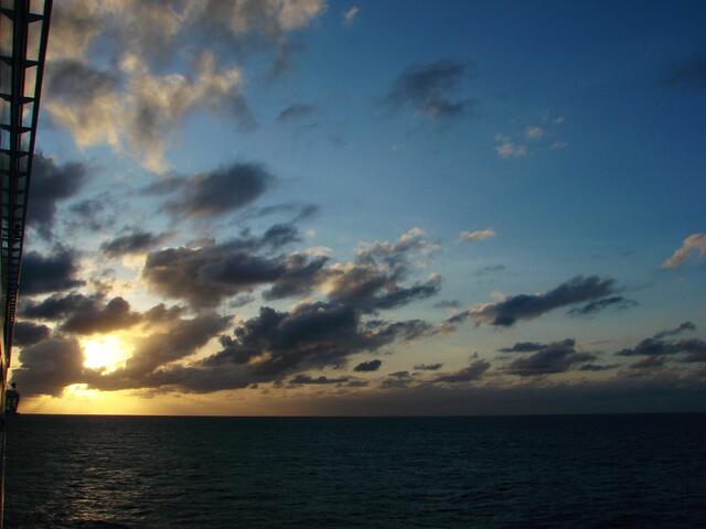 ..ob wir Glück haben, dass sie noch mal aufreißen?