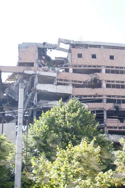 Kriegsschäden durch Natoangriffe (Kosovokrieg 1999)