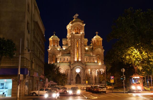 Markuskirche bei Nacht