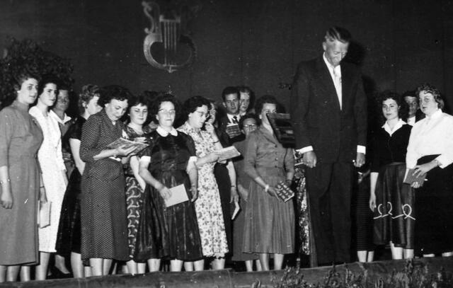 Sängerrunde 1957 in der Friesenhalle