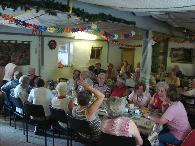 ...beste Stimmung beim Grillfest...