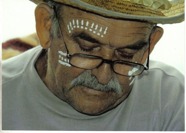 Xhosa-Symbolik für Alte, mit Pinsel aufgetragen.