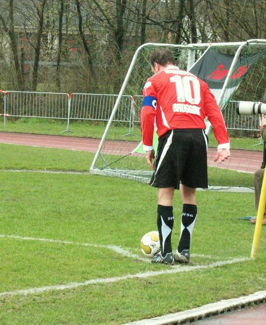 Immer gefährlich: Bruggink bei der Ecke!