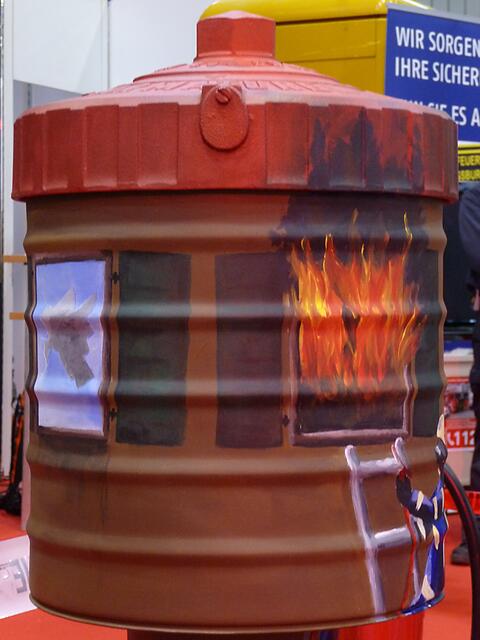 Wundervolle Hydranten, ausgestellt bei der Berufsfeuerwehr Augsburg