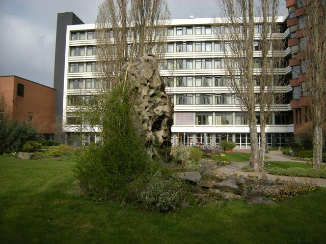 Alle Fenster, blicken auf diesen Park.